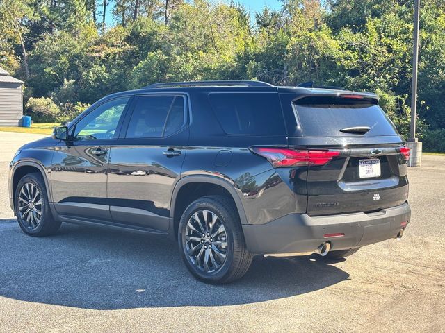 Used 2022 Chevrolet Traverse RS w/ LPO, 'HIT The Road' Package FWD image 7