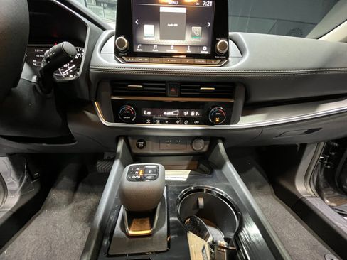 New 2026 Nissan Rogue SV image 20