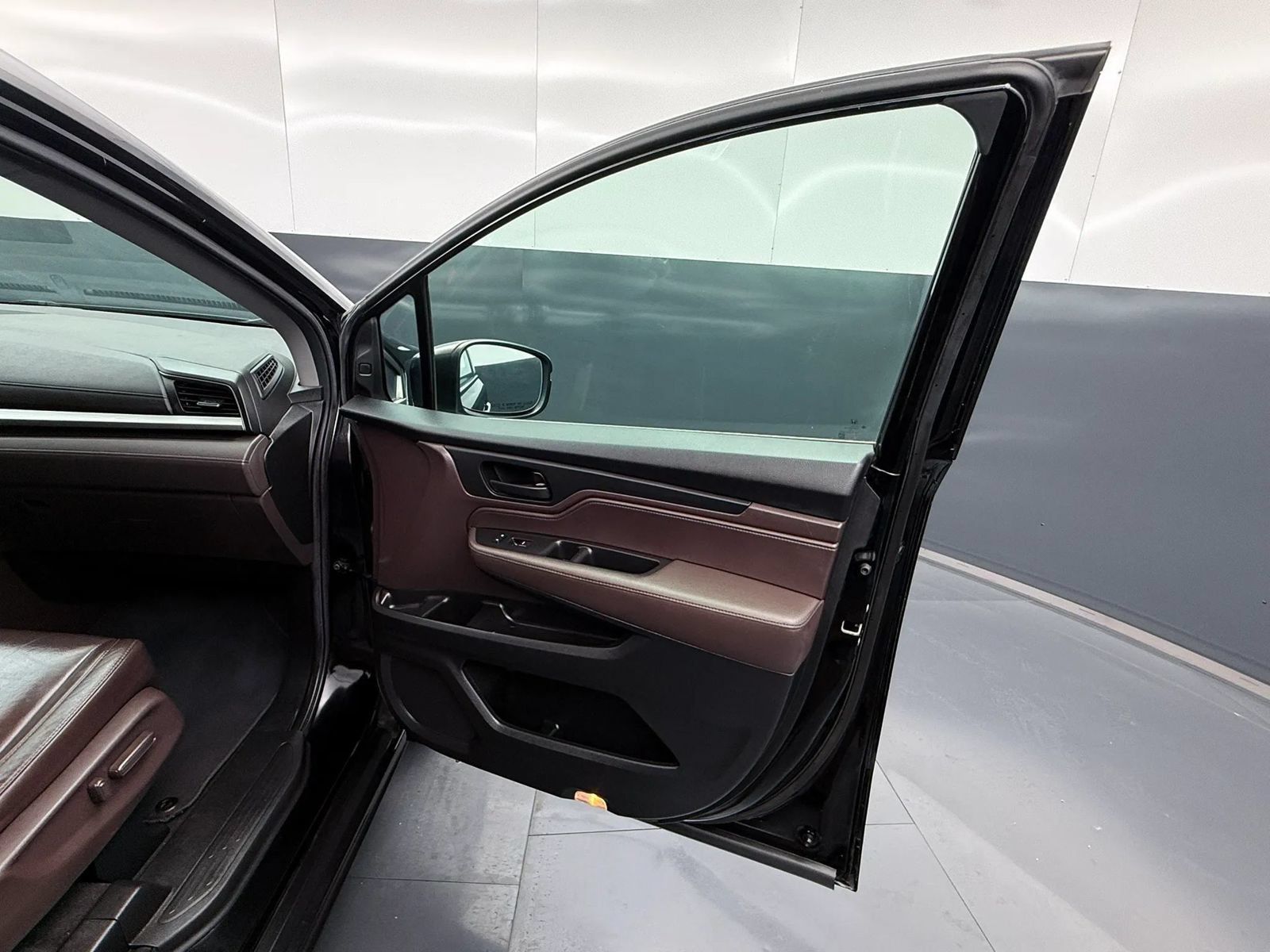 Used 2019 Honda Odyssey EX-L image 13