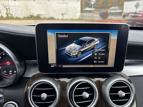 Used 2015 Mercedes-Benz C 400 4MATIC image 27