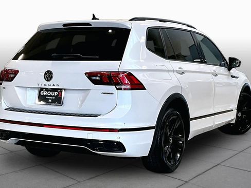 Used 2023 Volkswagen Tiguan SE R-Line AWD/4WD image 13