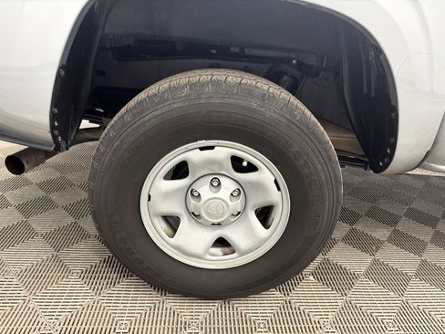Used 2023 Toyota Tacoma SR AWD/4WD image 18