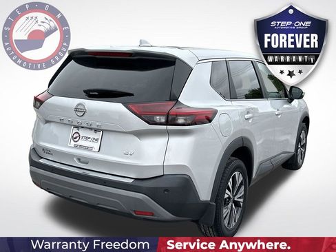 Used 2023 Nissan Rogue SV FWD image 7
