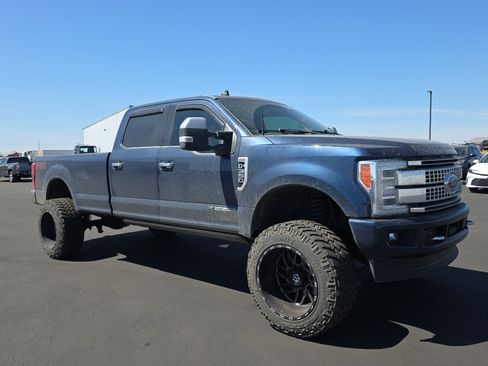 Used 2019 Ford F350 Platinum AWD/4WD image 1