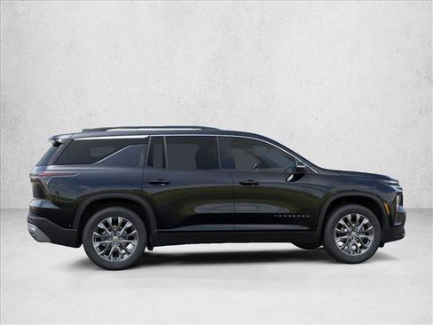 New 2026 Chevrolet Traverse LT w/ Sun and Wheel Package FWD image 6