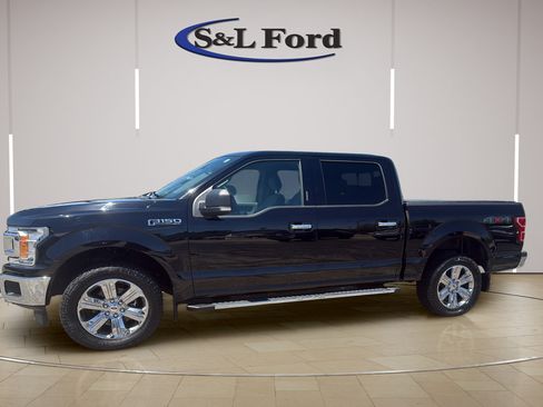 Certified 2018 Ford F150 XLT w/ Equipment Group 302A Luxury AWD/4WD image 3