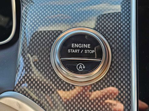 New 2026 Mercedes-Benz GLC 300 4MATIC image 29