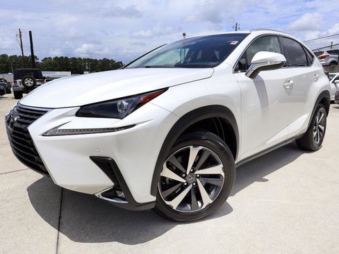 Used 2018 Lexus NX 300 FWD w/ Premium Package image 2