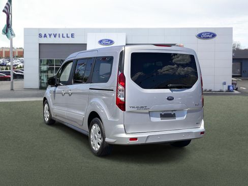 Used 2022 Ford Transit Connect XLT FWD image 4