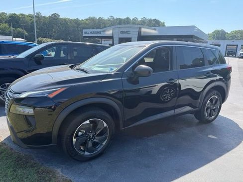 Used 2025 Nissan Rogue SV AWD/4WD image 7