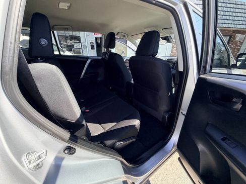 Used 2017 Toyota RAV4 LE w/ Carpet Mat Package image 29
