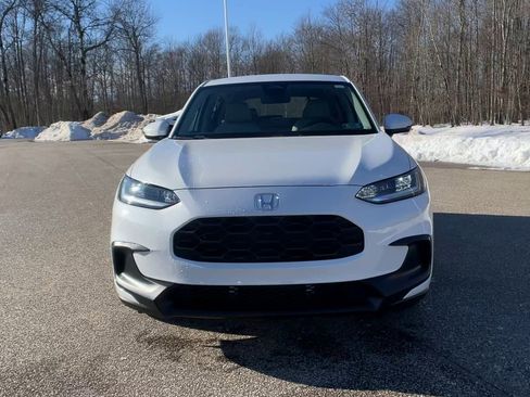 Certified 2023 Honda HR-V LX image 4