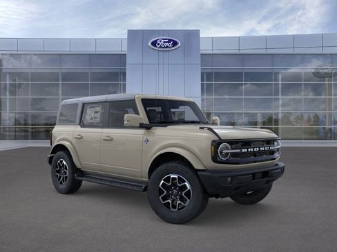 New 2025 Ford Bronco Outer Banks image 7