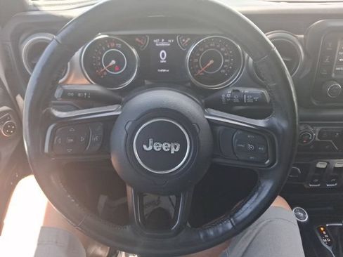 Used 2019 Jeep Wrangler Sport AWD/4WD image 18