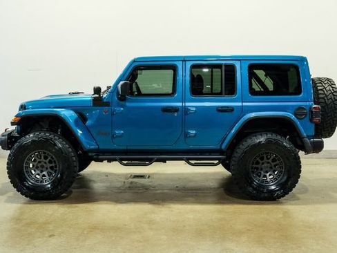 Used 2020 Jeep Wrangler Unlimited Rubicon AWD/4WD image 8