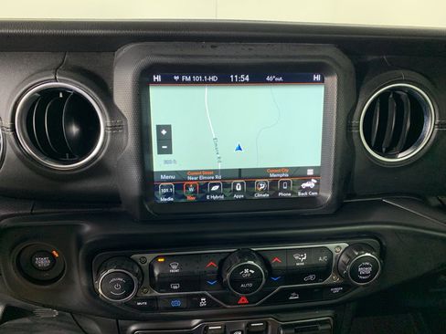 Used 2021 Jeep Wrangler Unlimited Sahara image 25