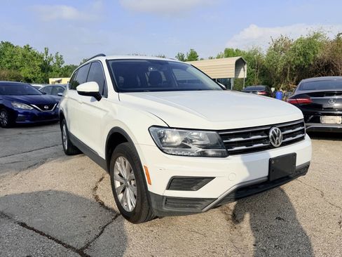 Used 2018 Volkswagen Tiguan SE image 15