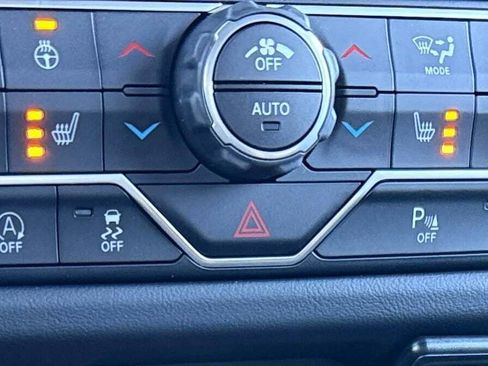 New 2025 Jeep Wrangler Unlimited Rubicon image 38