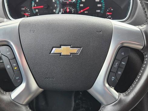 Used 2016 Chevrolet Traverse LT image 17