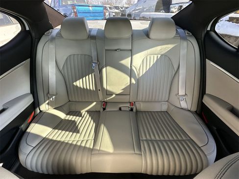 Used 2022 Genesis G70 2.0T w/ Prestige Package image 15