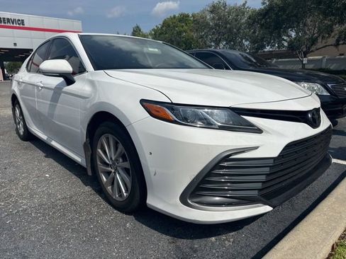 Used 2023 Toyota Camry LE w/ Convenience Package AWD/4WD image 4