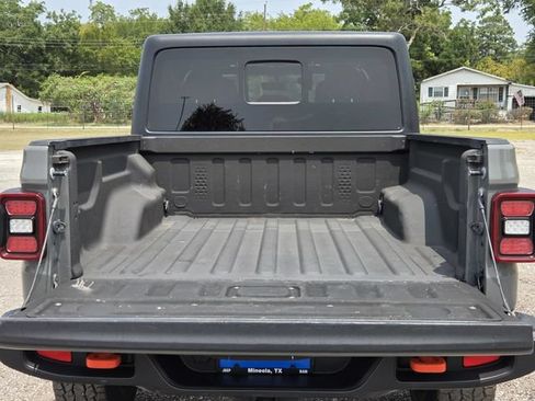 Used 2022 Jeep Gladiator Mojave w/ LED Lighting Group AWD/4WD image 9