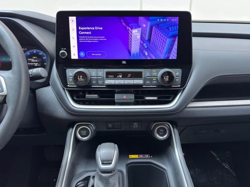 Used 2024 Toyota Grand Highlander FWD image 24