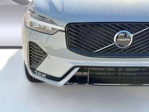 New 2026 Volvo XC60 B5 Core w/ Climate Package AWD/4WD image 11