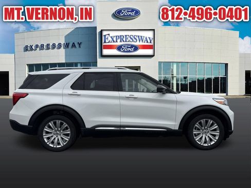 Used 2022 Ford Explorer Limited w/ Equipment Group 301A AWD/4WD image 4