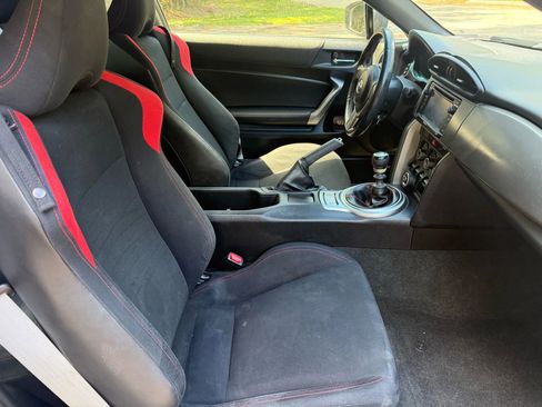 Used 2013 Scion FR-S image 16