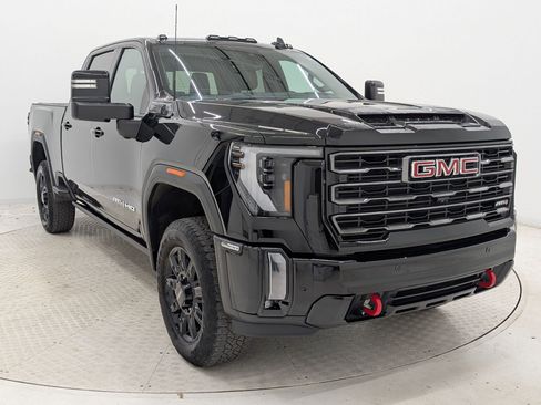 Used 2024 GMC Sierra 2500 AT4 w/ AT4 Premium Plus Package image 7