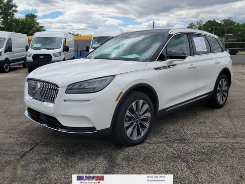 Used 2022 Lincoln Corsair Reserve w/ Equipment Group 201A AWD/4WD image 2