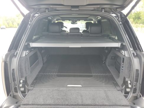 New 2027 Land Rover Range Rover Long Wheelbase SE AWD/4WD image 31
