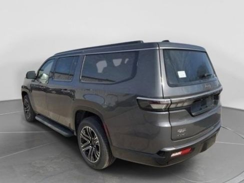 New 2026 Jeep Grand Wagoneer L 4WD w/ Premium Group I image 8