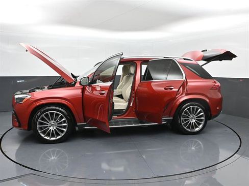 Used 2025 Mercedes-Benz GLE 350 4MATIC image 46