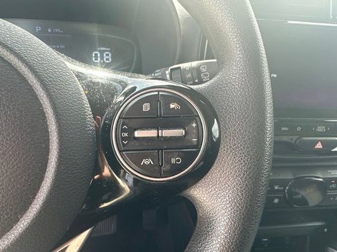 Used 2023 Kia Soul S FWD image 19