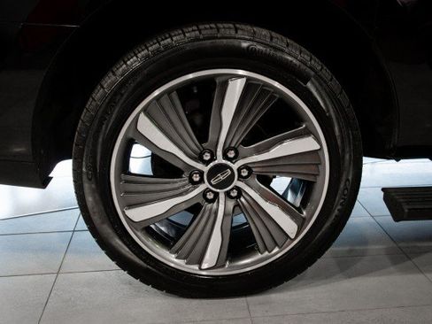 Used 2019 Lincoln Navigator L Reserve w/ Cargo Package AWD/4WD image 45