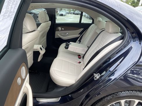 Used 2022 Mercedes-Benz E 450 4MATIC Sedan image 26