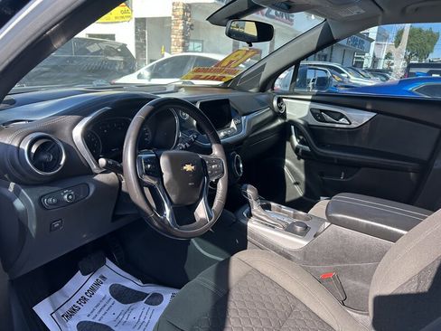 Used 2019 Chevrolet Blazer LT image 17