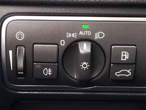 Used 2016 Volvo S60 T5 Cross Country Platinum image 23