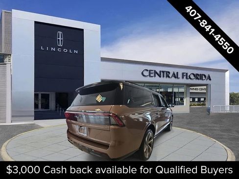 New 2025 Lincoln Navigator L Black Label w/ Black Label Special Edition image 5