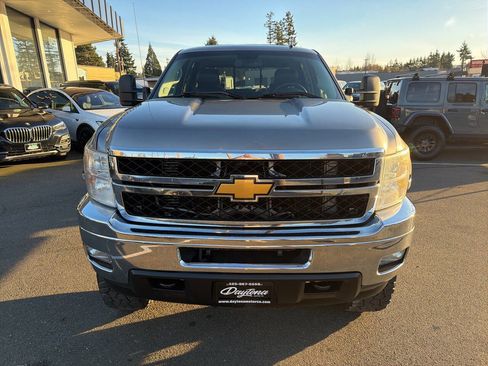Used 2013 Chevrolet Silverado 2500 LTZ w/ LTZ Plus Package image 12