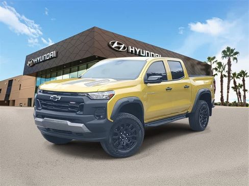 Used 2023 Chevrolet Colorado Trail Boss w/ Technology Package image 1