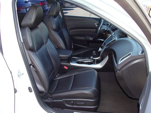 Used 2020 Acura TLX FWD image 12