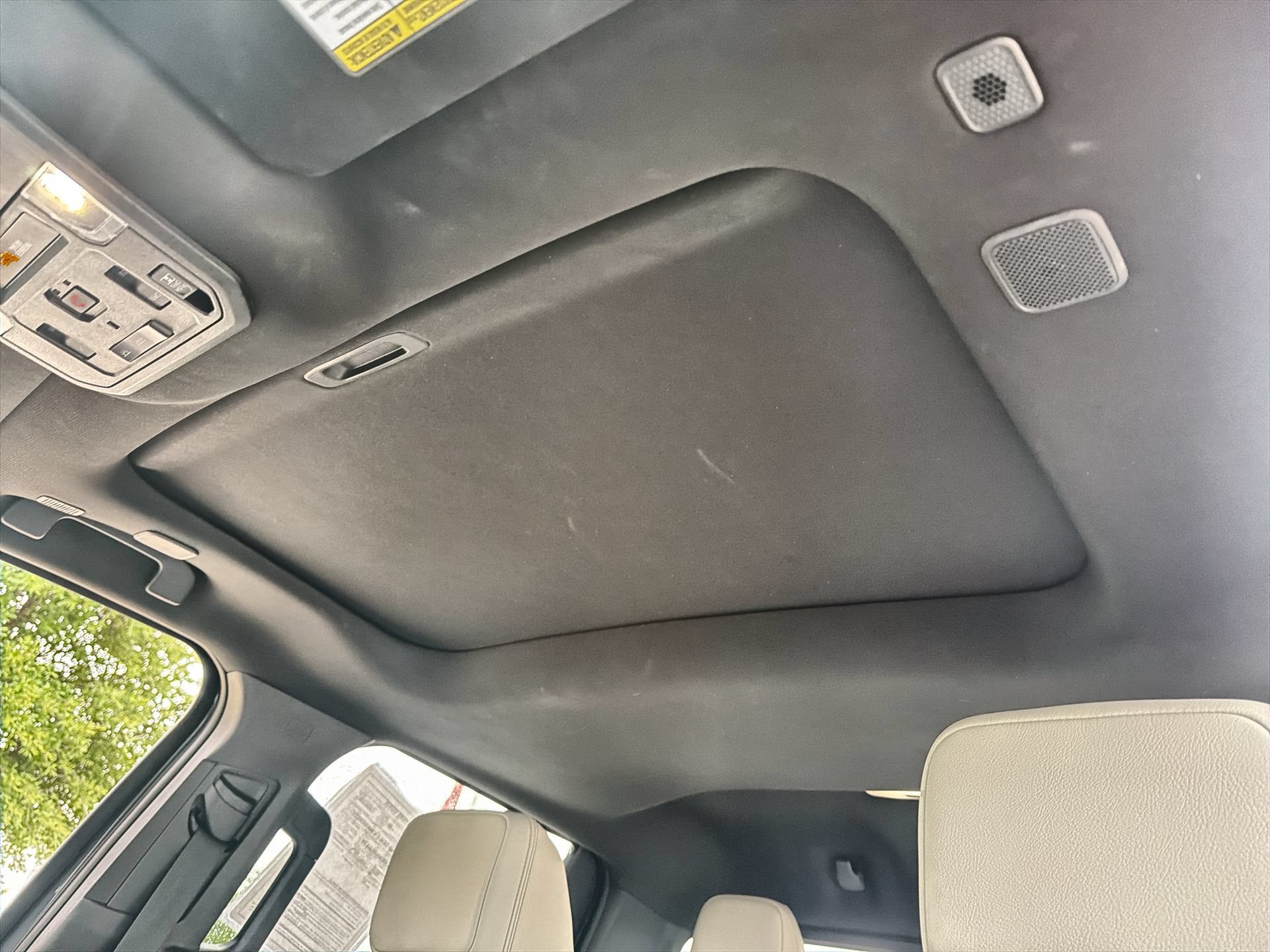 Used 2024 Toyota Tacoma Limited w/ Limited Package (LT) AWD/4WD image 14