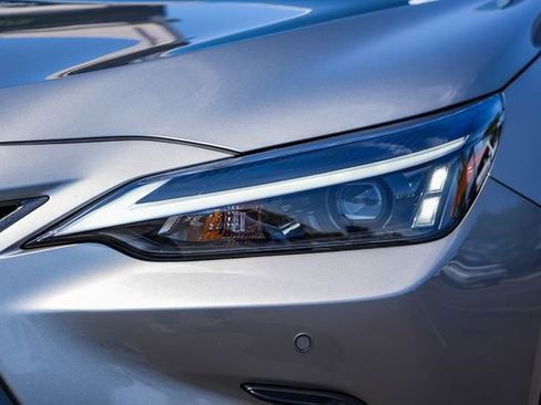 Used 2025 Lexus NX 250 FWD w/ Premium Package image 4