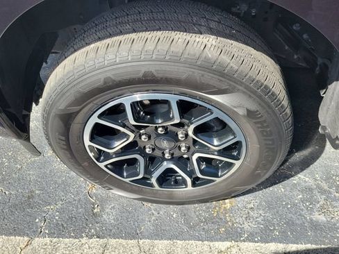 Used 2023 Ford F150 XLT w/ Equipment Group 302A High RWD image 9