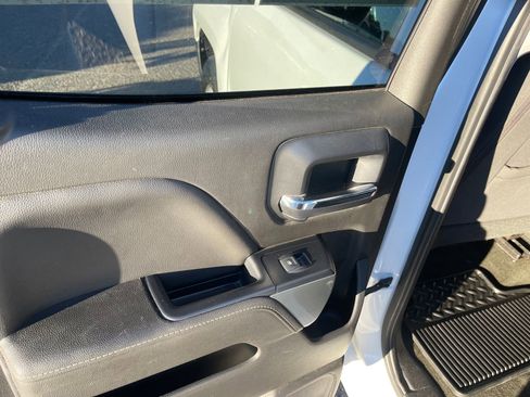 Used 2018 Chevrolet Silverado 1500 LT image 20