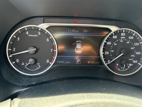Used 2023 Nissan Sentra SR w/ SR Premium Package FWD image 24