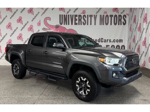 Used 2019 Toyota Tacoma TRD Off-Road image 4